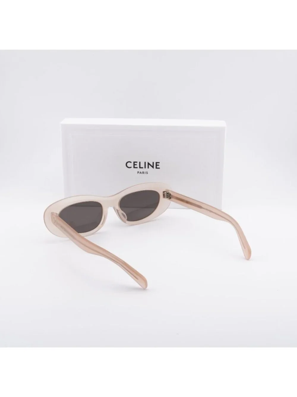 Celine model cl40310u